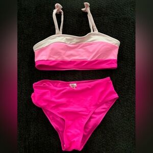 SHEIN Girls Swimsuit